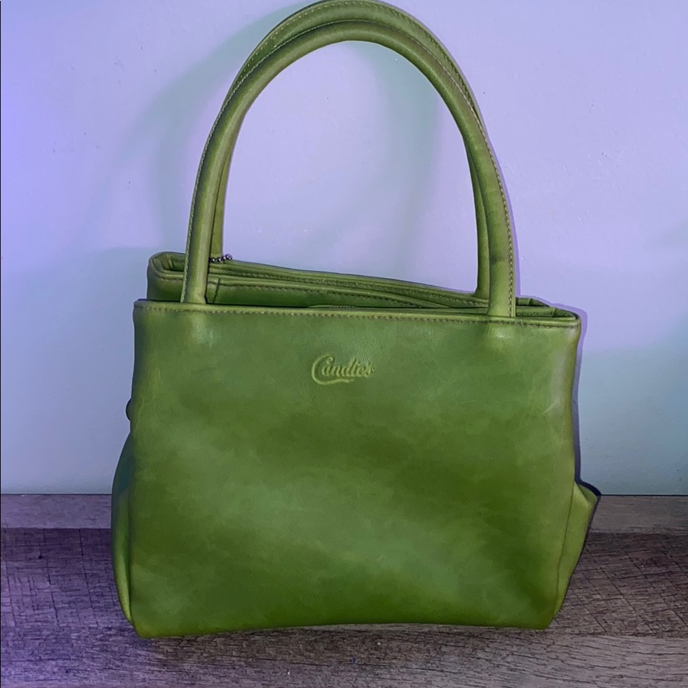 Candie's Green Shoulder Bag with Structured Design